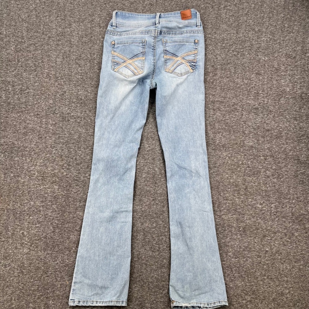 WallFlower Luscious Curvy Bootcut Jeans Light Embroidered Pockets Size 1  Women - Picture 6 of 11